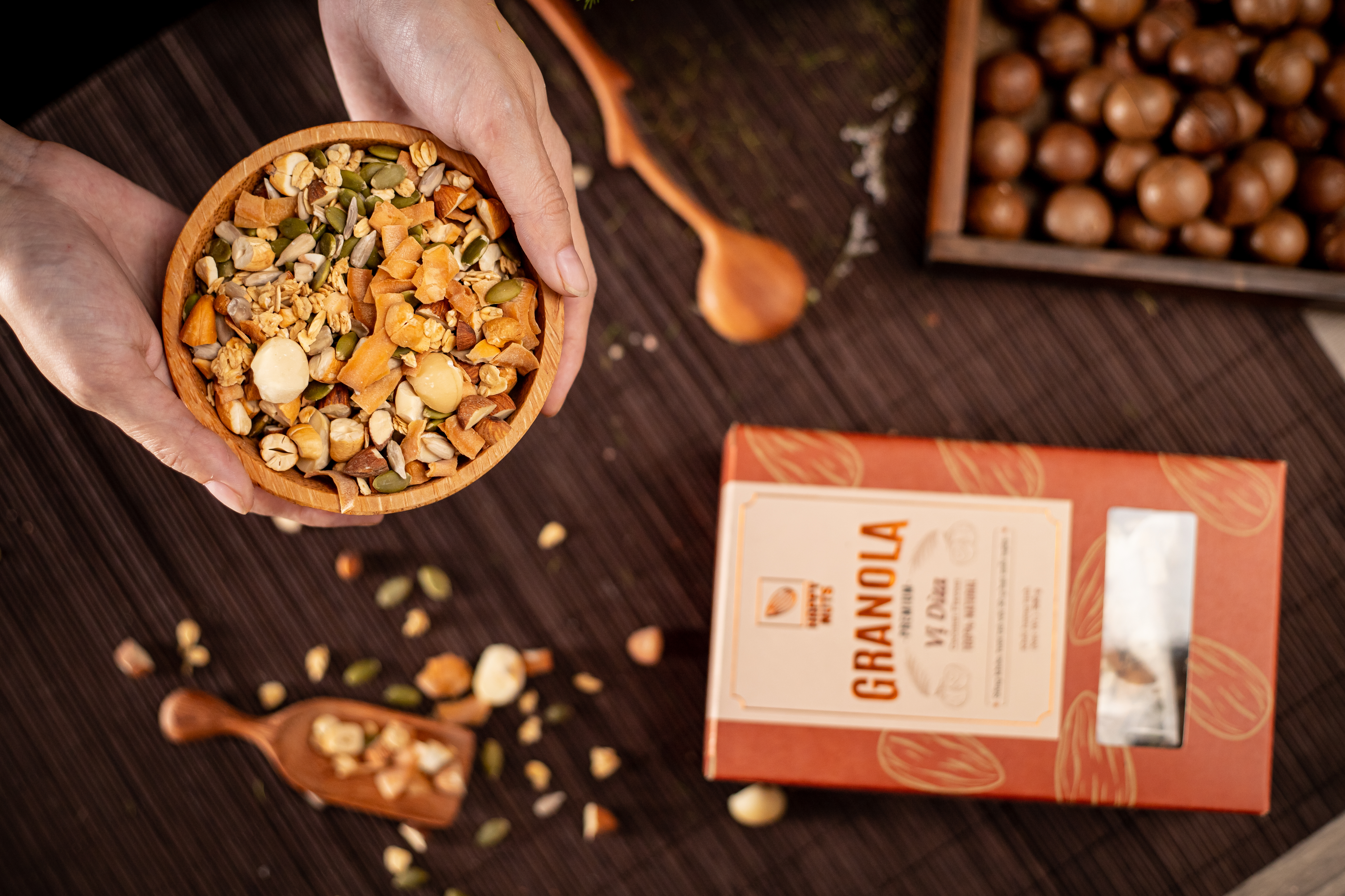 Tặng yến mạch - Granola Premium vị dừa mix HAPPY NUTS 500gr